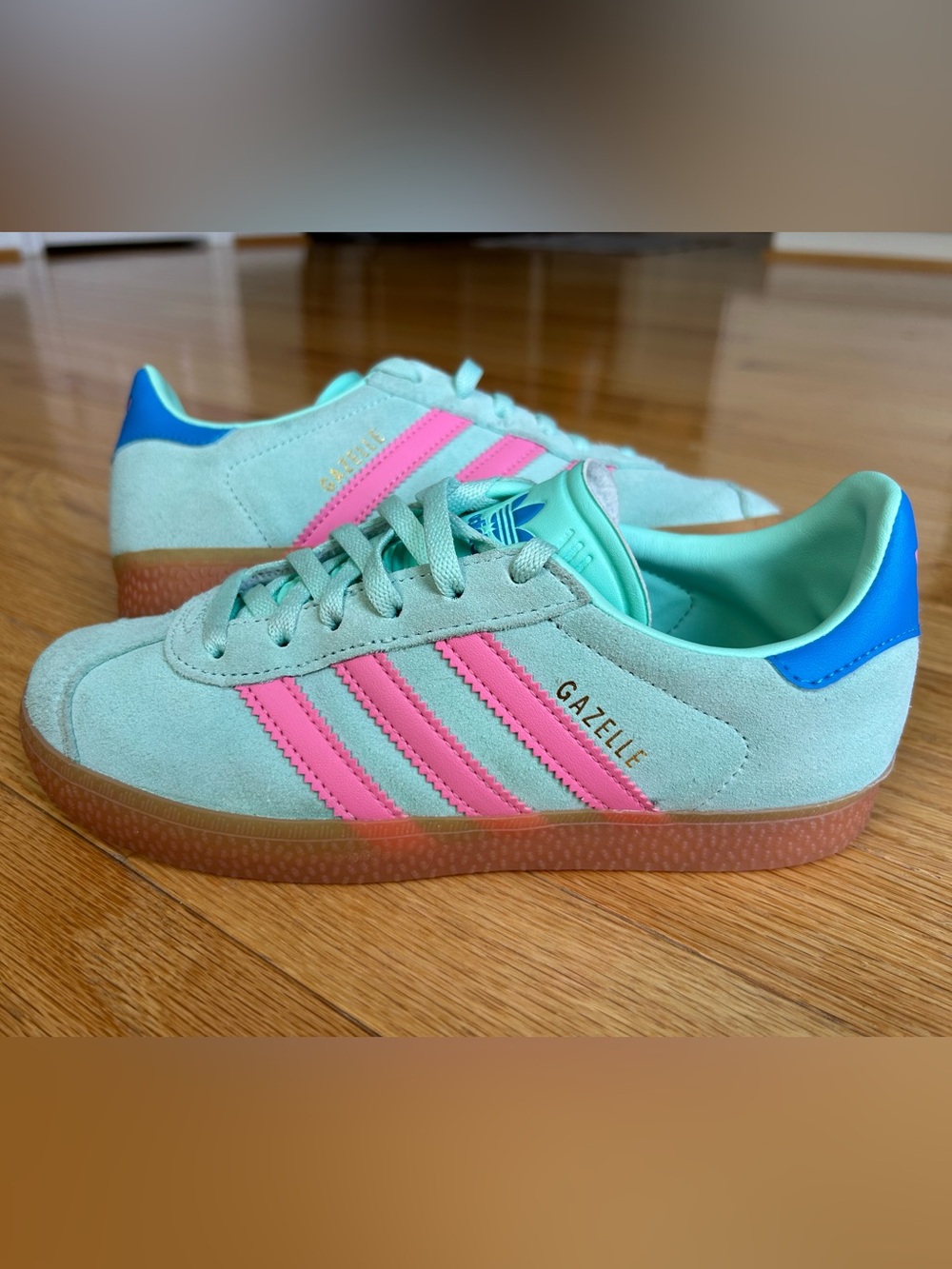 Adidas Originals Gazelle Girls Size 3 Aqua Pink Blue Suede Gum Sole Sneakers